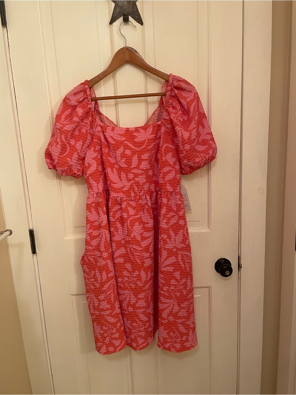 Time and Tru Coral and Pink Textured Puff-Sleeve Dress
